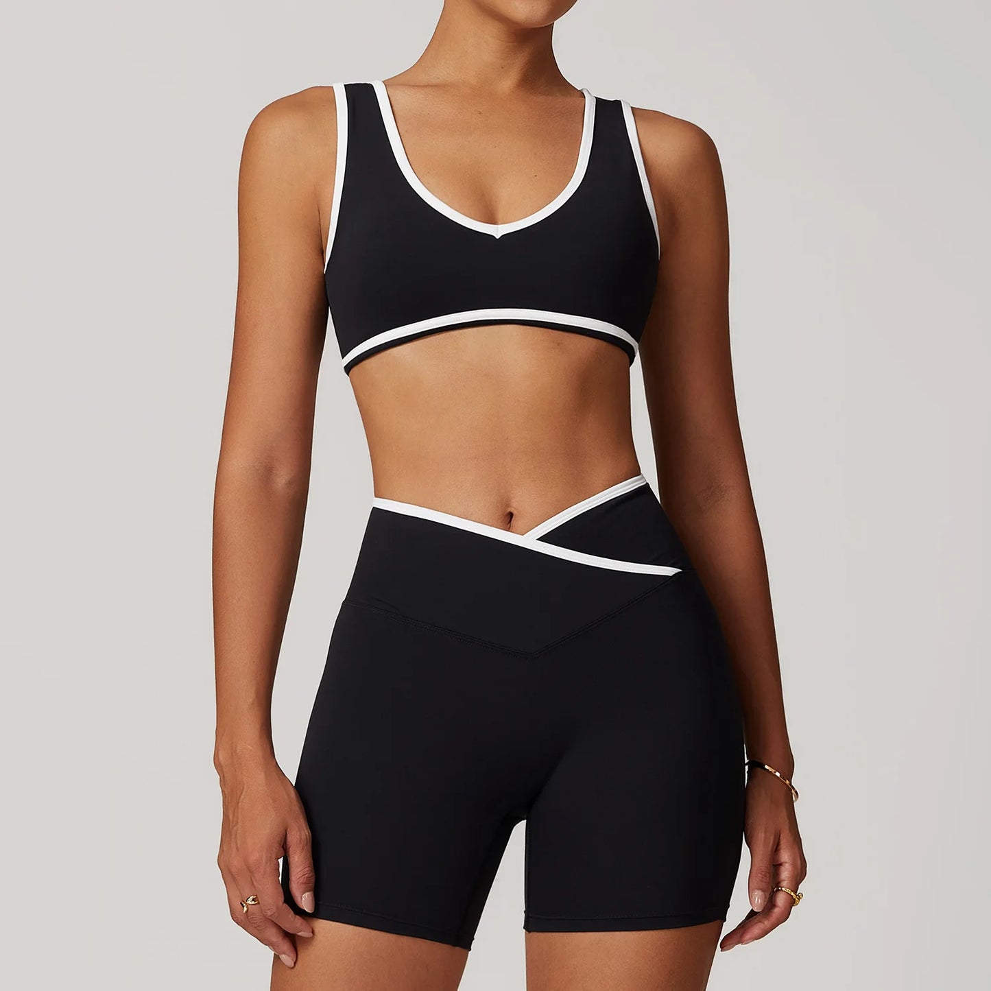 Seamless Set Lyvella Move Sculpt — Nude-Feel Sports Bra + Leggings
