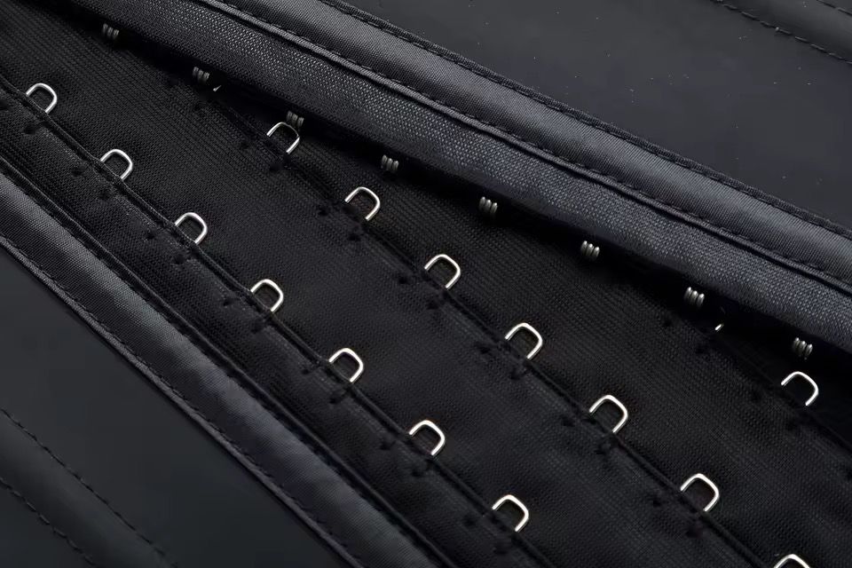 Lyvella Contour Collection